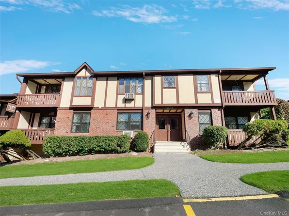 464 Sierra Vista Lane, Valley Cottage, NY 10989