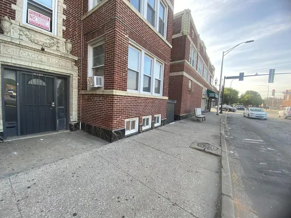 5960 W Roosevelt Rd #1-5, Chicago, IL 60644