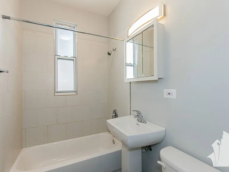 3309 N Southport Ave #G — Photo 3