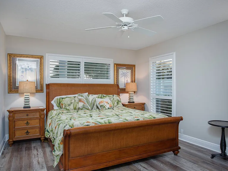 315 Charles Dr — Photo 24