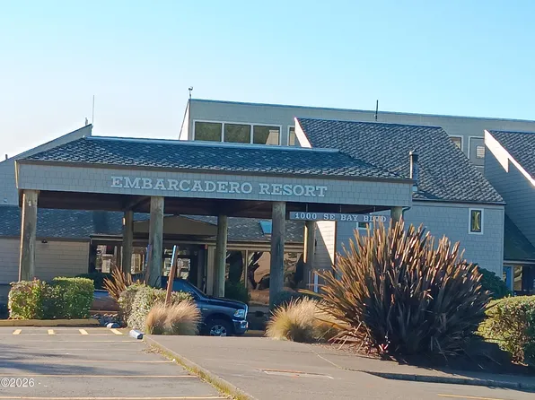 1000 SE Bay Blvd #J427, Newport, OR 97365