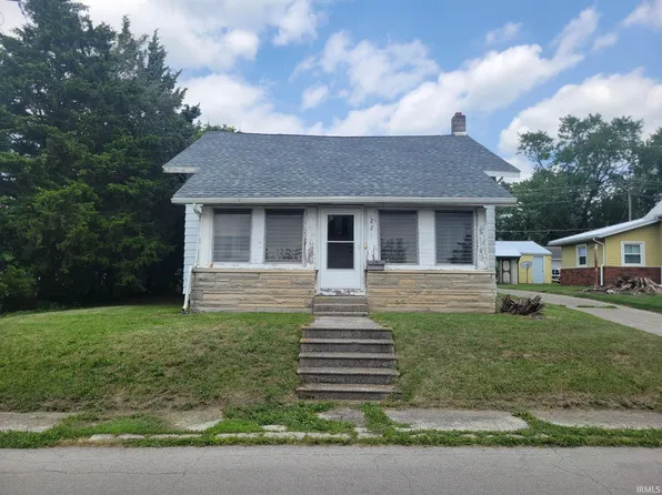 221 E Commercial St, Hartford City, IN 47348