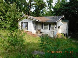 1289 Confederate Dr, Alexander City, AL 35010