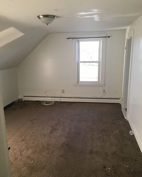 2nd image of 140 Shirley St APT 3