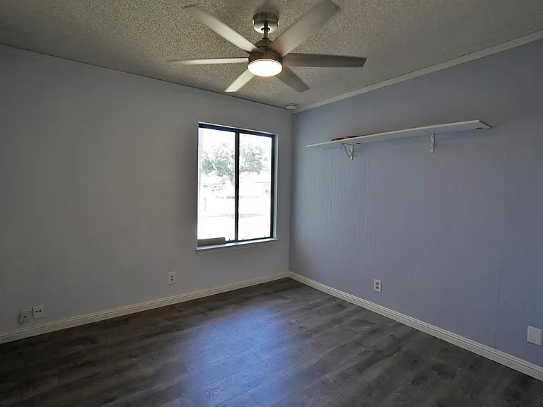 5823 E Washington Ave — Photo 36