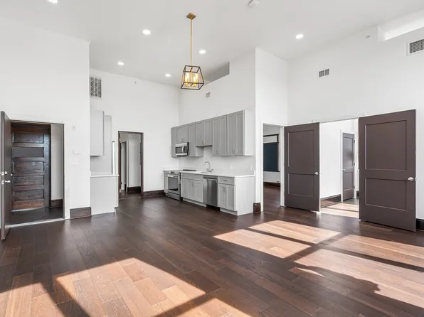 90 Washington St #304, Taunton, MA 02780
