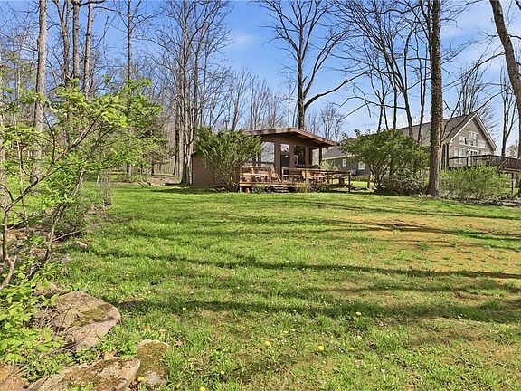 3rd image of 153 Breastview Dr