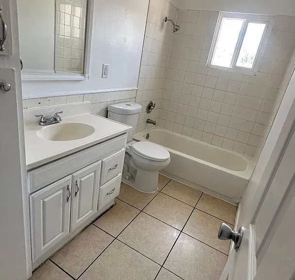 901 Elko Way — Photo 8