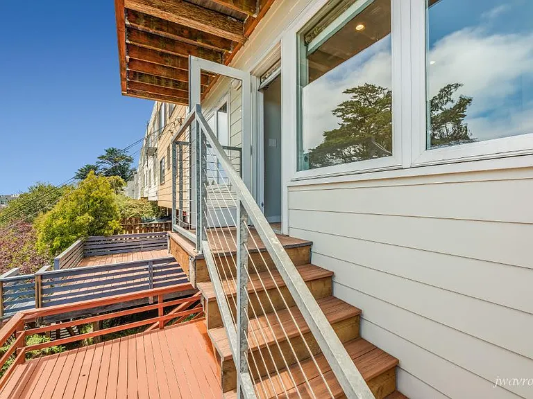 172 Burlwood Dr — Photo 33