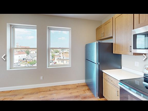 2nd image of 100 Revere St #505