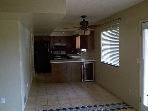 2nd image of 920 N Stoner Ave