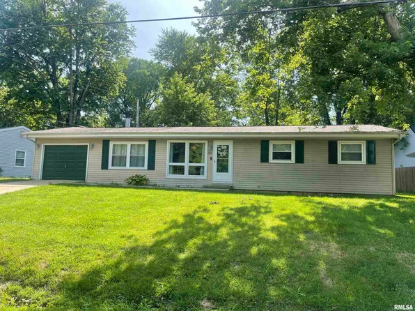 204 Water St, Rochester, IL 62563