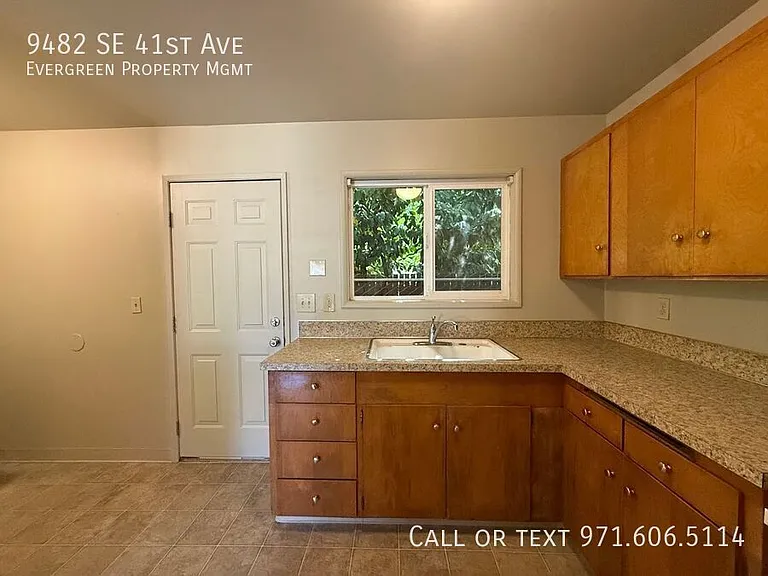 9482 SE 41st Ave — Photo 9