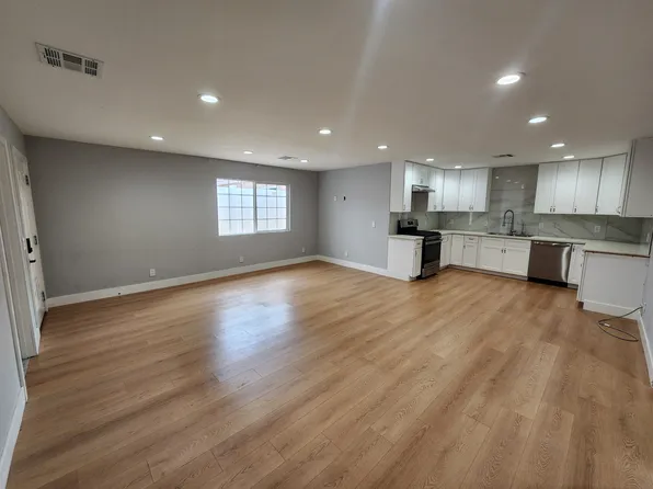 14329 Emelita St #14327, Van Nuys, CA 91401