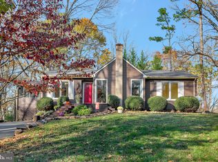 243 Mountain View Dr, Front Royal, VA 22630