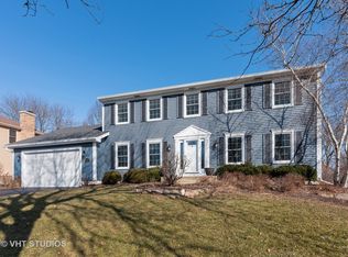 1420 Gaslight Dr, Algonquin, IL 60102