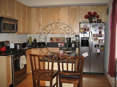 3rd image of 3607 N Bosworth Ave APT 1