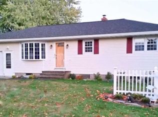 10 Arden Ct, Albany, NY 12205