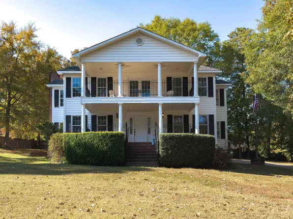 454 Eagle Pointe Dr, Pell City, AL 35128