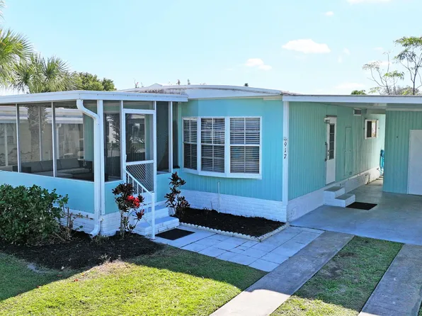 917 Pecan Cir, Barefoot Bay, FL 32976
