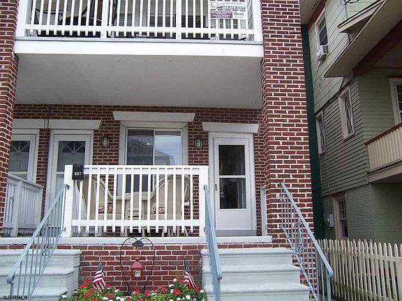 2nd image of 927 Central Ave