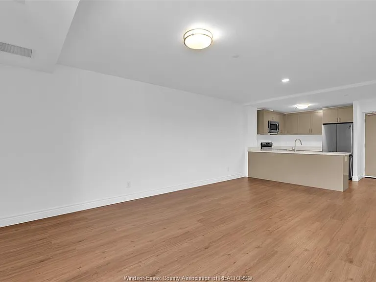 1489 Banwell Rd #424 — Photo 11