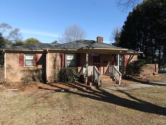 2nd image of 107 Oak Trl