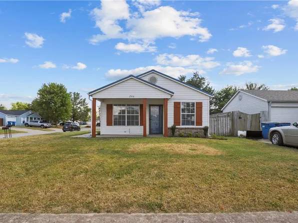 2516 SE 4th St, Bentonville, AR 72712