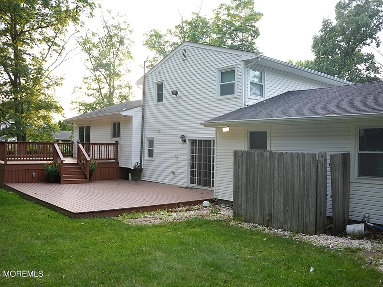 221 New Central Ave — Photo 8