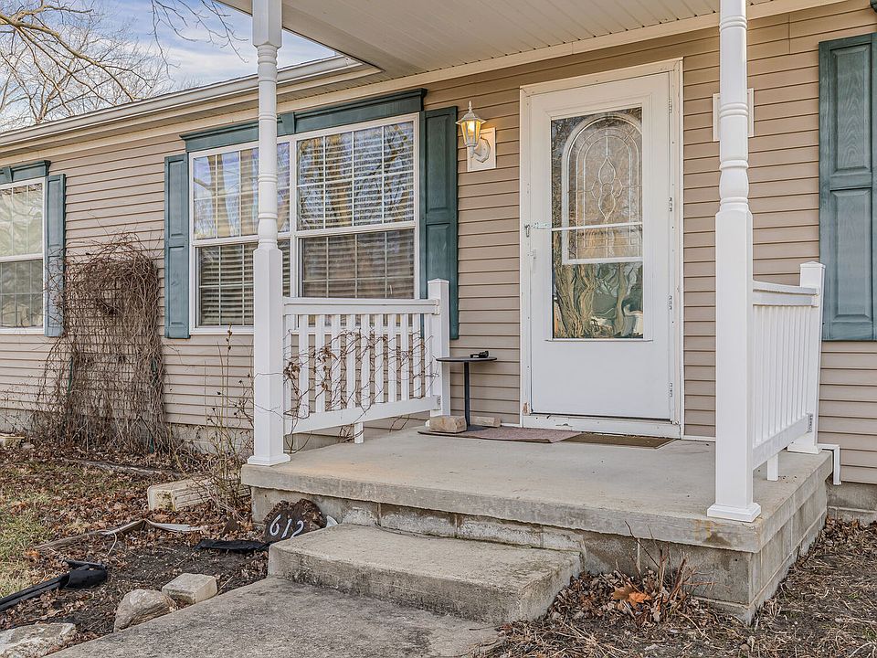 612 N Bourne St, Tolono, IL 61880 Zillow