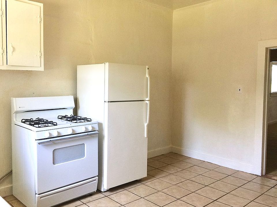 2nd image of 1150 37th St