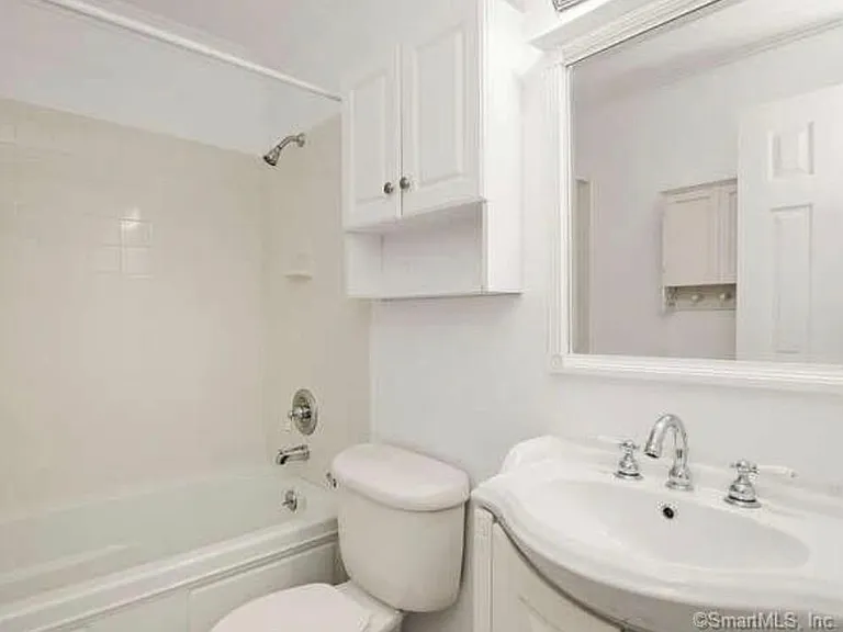 3 Oakwood Ave — Photo 7