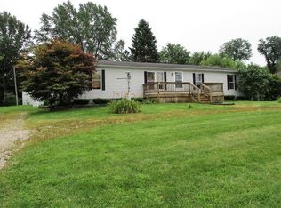 3196 Creek Rd, Kingsville, OH 44048