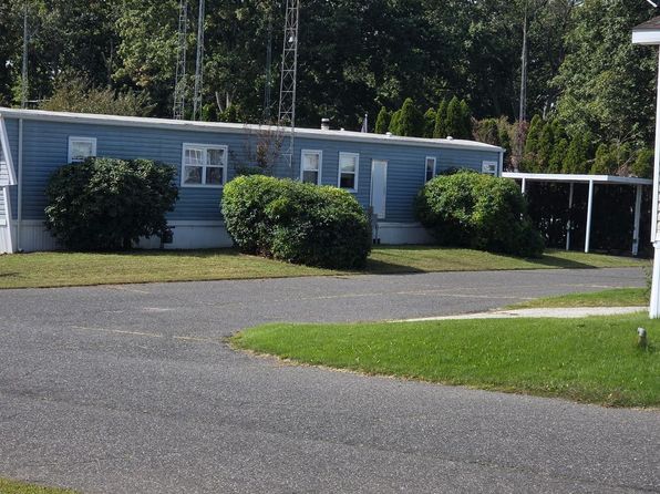 110 Lexington Dr