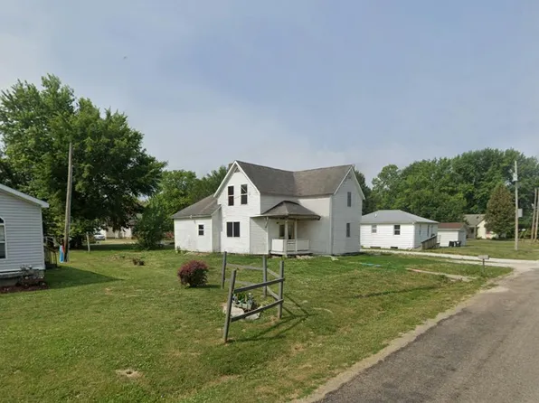 812 E State St, Astoria, IL 61501