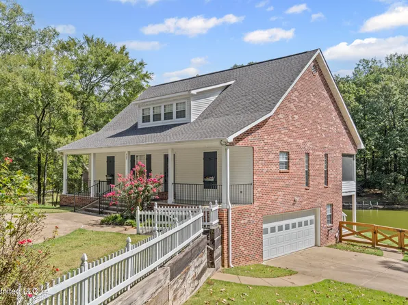 929 Thunderbird Dr N, Hernando, MS 38632