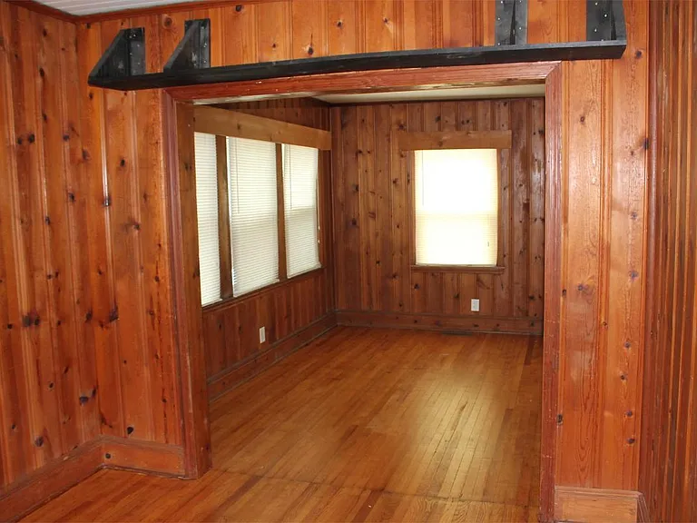 1220 Kent Rd — Photo 2