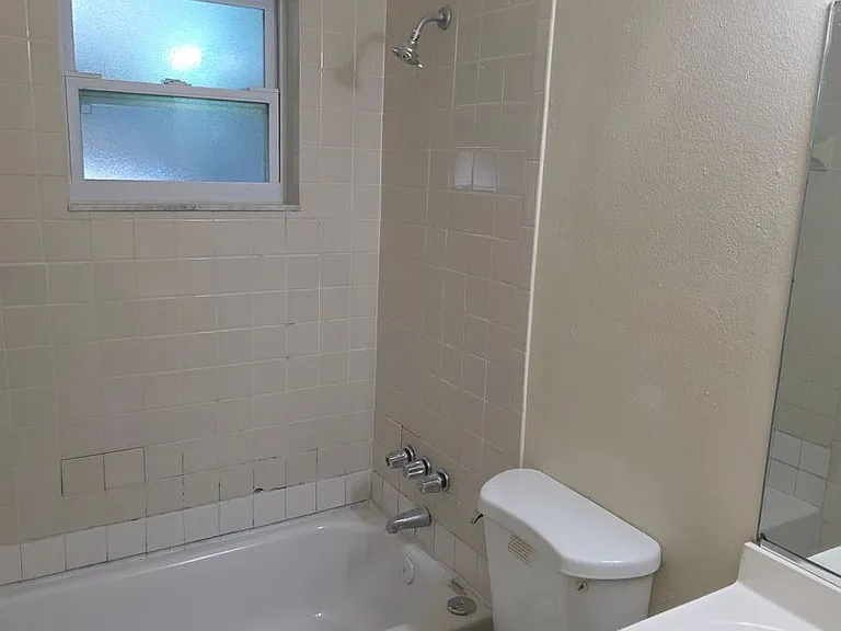 5613 Eight Street Ct E — Photo 9