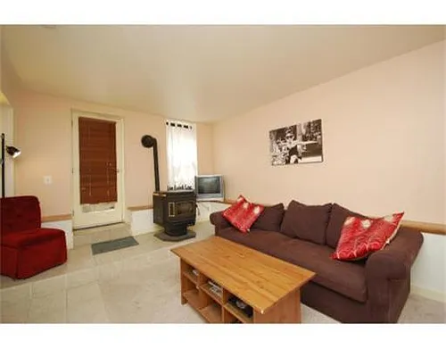 24 Symphony Rd Photo 1