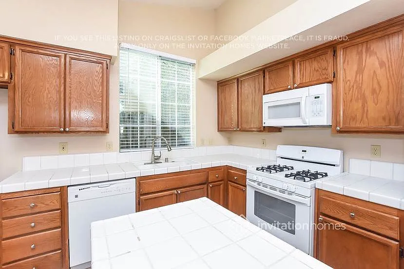 8441 Solitude Ct Sacramento, CA 95843 — Photo 4
