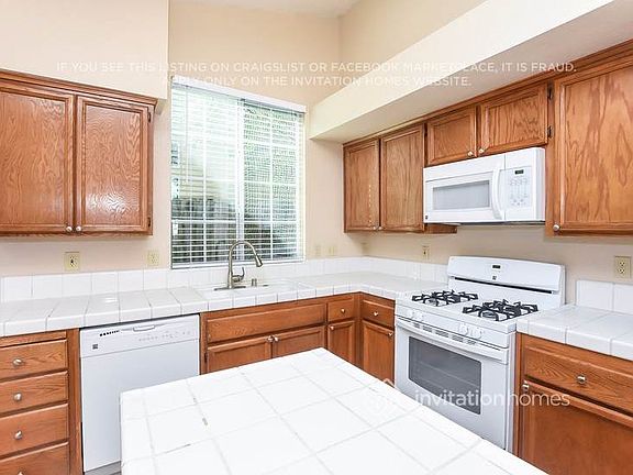 4th image of 8441 Solitude Ct