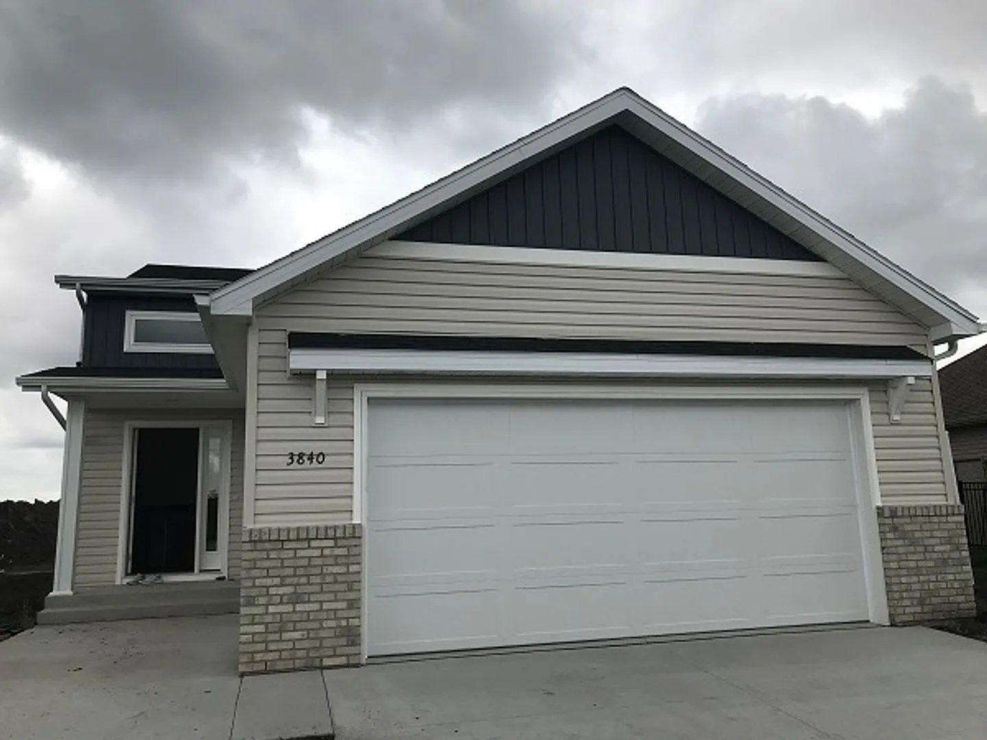 Johnson Farms Twin Homes 2 — Photo 3