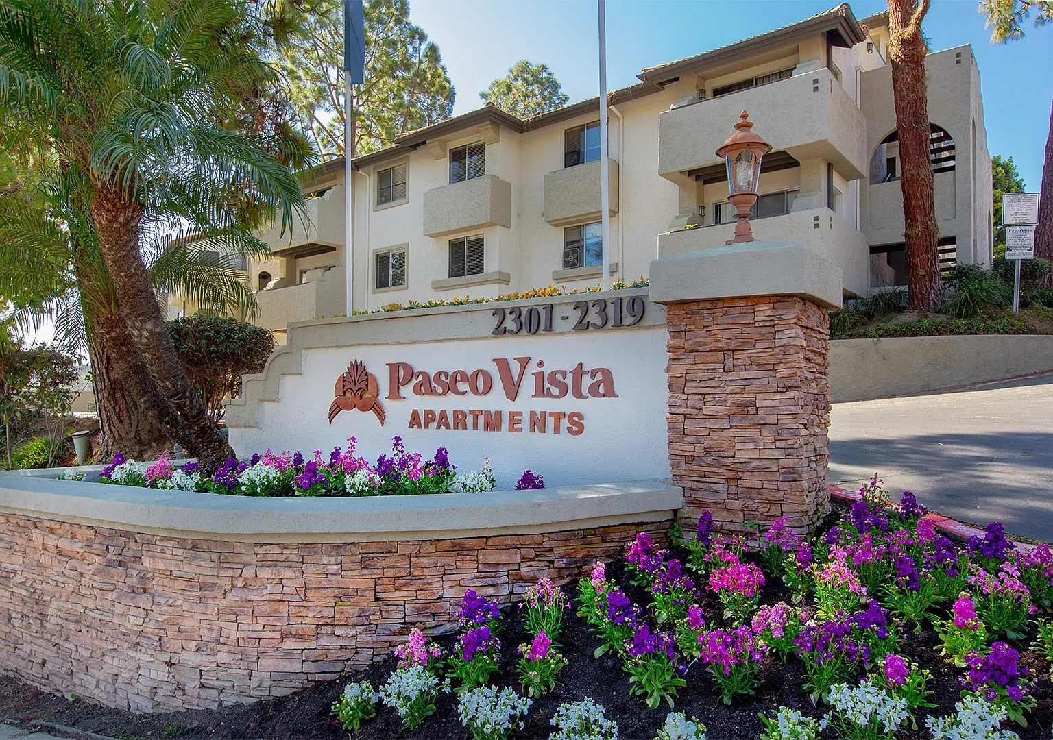 Elan Paseo Vista — Photo 1