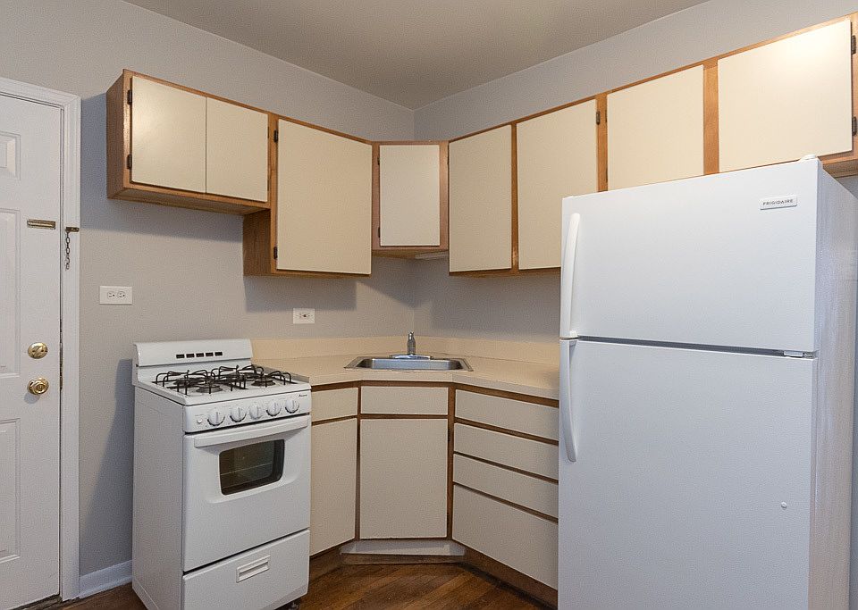 1st image of 5732 N Winthrop Ave #314