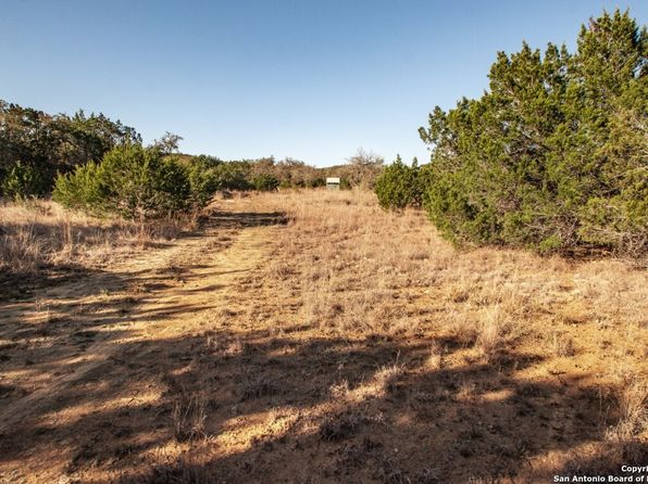 1100 Baptist Lane, Tarpley, TX 78883