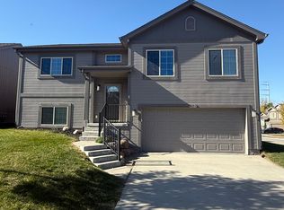 5302 S 195th St, Omaha, NE 68135