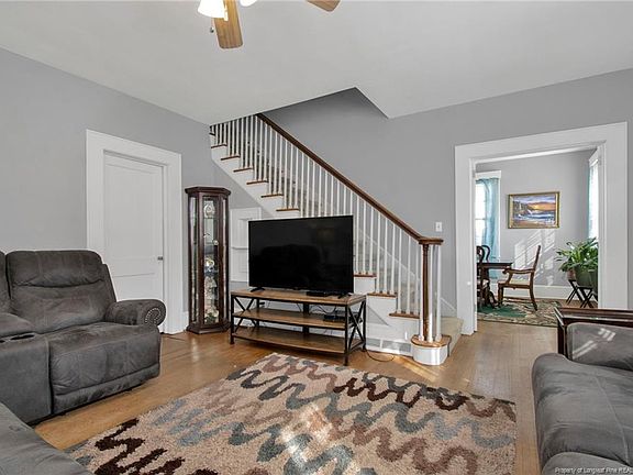 5th image of 801 Winona Ave