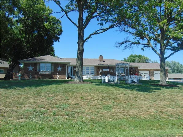 612 W Pine St, Archie, MO 64725
