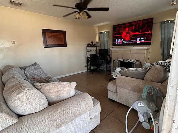 4th image of 1014 30th St