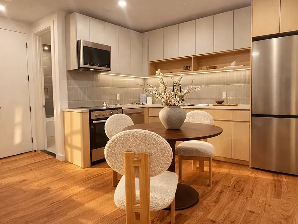 205 Cabrini Blvd #3D